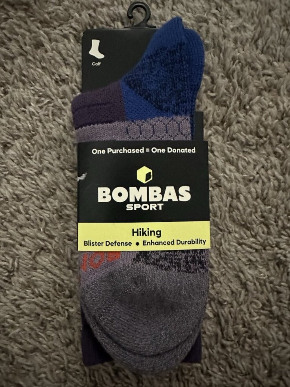 Bombas sports Hiking Calf Socks Medium fits Women's 8-10.5 /Men 6-9